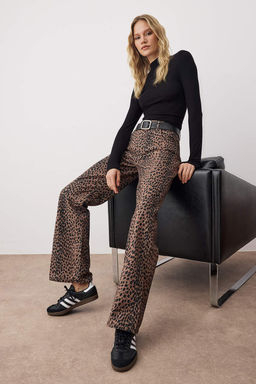 Cok Renkli Leopar Desenli Yuksek Bel Wide Leg Jeans TWOAW26JE00105 - Trendyolmilla фото 2