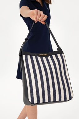 Kad_n Lacivert _anta Sepette S_rpriz _ndirim