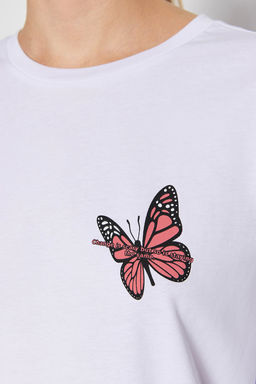 TRENDYOLMILLA Beyaz %100 Pamuk Gogus ve S?rt Bask?l? Oversize Orme T-Shirt TWOSS23TS00188 фото 3