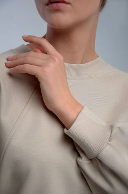 Арт. 15110/5 Свитшот женский укороченный one size (42-50) Цвет:бежевый - Калинка фото 2