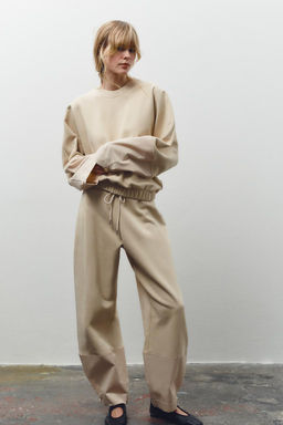 CONTRASTING TROUSERS
