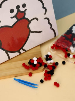 Картина из помпонов на подрамнике Draw Me! Heart of a Dog, (20 х 20 см)