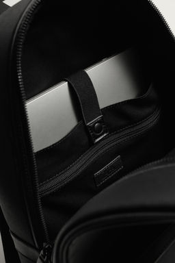 MOCHILA TEXTURA / Negro - Zara фото 6