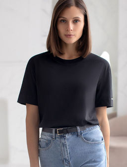 Свободная футболка из премиального хлопка с эластаном