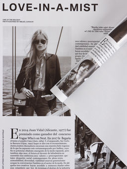 Цена за 20 шт. Пленка флористическая для цветов «Газета моды» 65 мкм, серая, 50×57±1 см