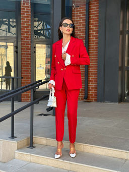 Костюм AURA 9224-170 красный