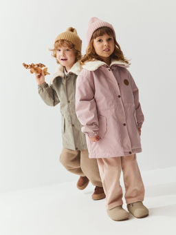 Парка демисезонная с меховым воротником "Зефир"