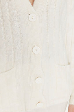 Ekru Genis Kal?p Yumusak Dokulu Triko Alt-Ust Tak?m TWOAW22AU0128