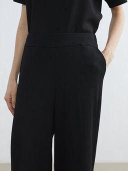 Beli Lastikli Dokulu Geni? Pa?a Kad?n Pantolon