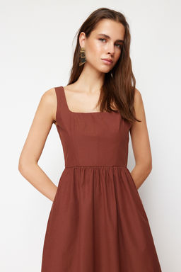 Kahverengi Belden Ac?lan Midi Korse Dikis Detayl? Midi Dokuma Elbise TWOSS24EL00038