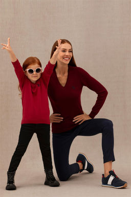 U. S. Polo Assn Красный базовый свитер с v-образным вырезом для девочек