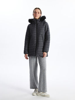 Kad?n Kap??onlu D?z ?i?me Mont - Waikiki фото 3