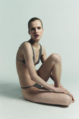 CONTRAST TRIANGLE TULLE BRA - Zara фото 11