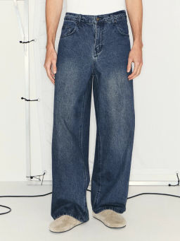 Джинсы wide leg с эффектом стирки / Zarina  фото 3