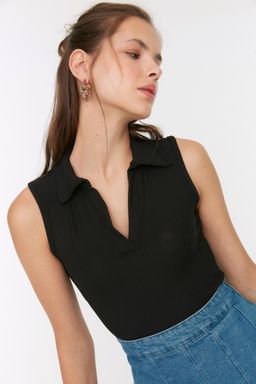 Siyah Fitted/Vucuda Oturan Polo Yaka Crop Esnek Orme Bluz TWOSS22BZ0335