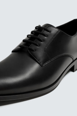 DRESS SHOES