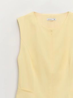 Приталенный жилет с баской ZR2605022501-9 / Zarina