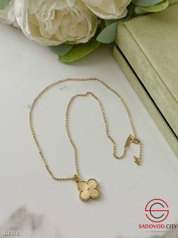 Цепочка с кулоном клевер из медицинской стали Цепочка с кулоном клевер из медицинской стали