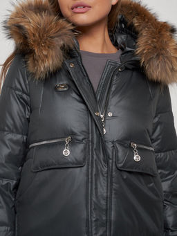 Куртка зимняя женская модная с мехом темно-серого цвета 132298TC - Visdeer фото 15