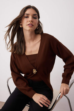 Kahverengi Dugme Detayl? 2li Viral Triko H?rka-Bluz Tak?m TWOAW26HI00017