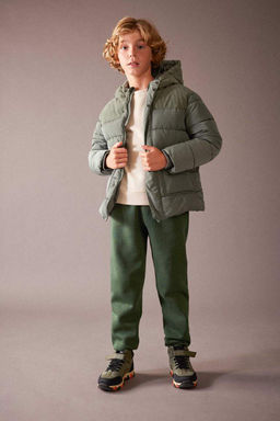 Водоотталкивающая куртка-пуховик с капюшоном для мальчиков - Defacto фото 2