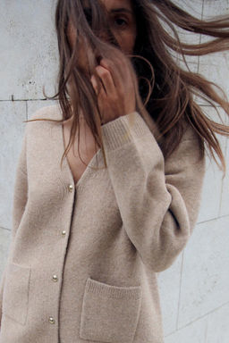 KNIT CARDIGAN WITH GOLDEN BUTTONS - Zara фото 3