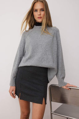 TRENDYOLMILLA Antrasit Y?rtmac Detayl? Mini Normal Bel Orme Etek TWOAW20ET0565