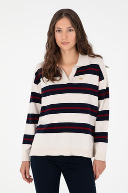 Женский кремовый свитер Неожиданная скидка в корзине