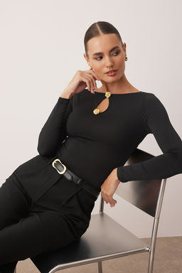 Siyah Fitted/Vucuda Oturan Aksesuar/Cut out Detayl? Uzun Kollu Esnek Orme Bluz TWOAW26BZ00130