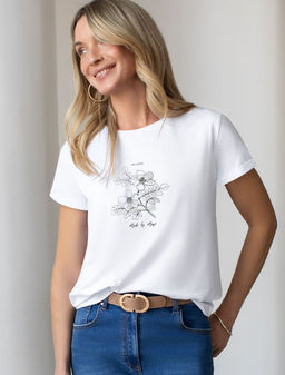 Свободная футболка с принтом из премиального хлопка с эастаном