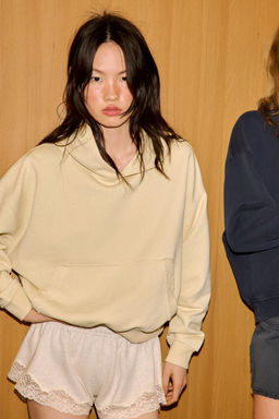 SUDADERA CAPUCHA EFECTO LAVADO / Amarillo - Zara фото 2