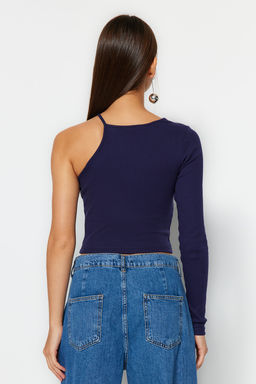 Trendyolmilla Murdum Fitilli Fitted/Vucuda Oturan Bisiklet Yaka Tek Kol Esnek Orme Bluz TWOSS22BZ0214 фото 14