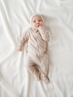 Слип с закрытой ножкой "Крем-брюле" 0+