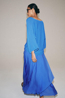 TOP PUNTO FLUIDO ESCOTE PICO / Azul?n - Zara фото 16