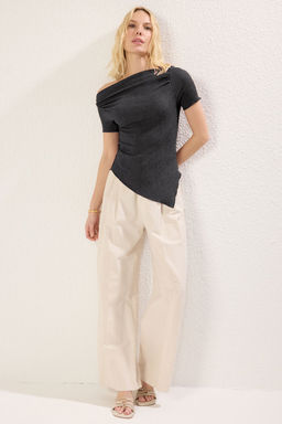 Antrasit Asimetrik Buzgu/Drape Detayl? Vucuda Oturan Esnek Orme Bluz TWOSS25BZ00272