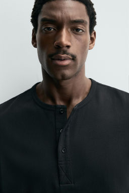 INTERLOCK PATCH SWEATSHIRT