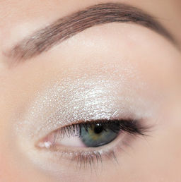 El Corazon Тени № 014 снежно-перламутровые water shine