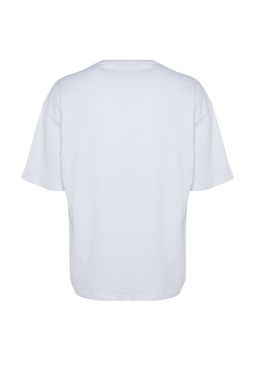 Beyaz Oversize/Genis Kesim K?sa Kol Dinozor Nak?sl? %100 Pamuklu T-Shirt TMNSS23TS00243