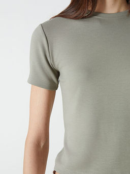 Bisiklet Yaka Kad?n Ti??rt