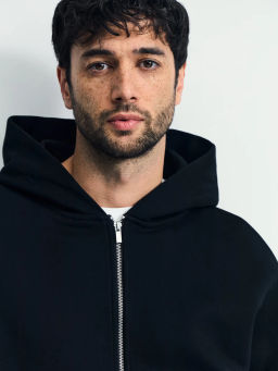 Худи relax fit на молнии / Zarina