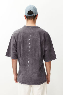 TRENDYOL MAN Antrasit Oversize/Genis Kesim Soluk Efektli Yaz? Bask?l? %100 Pamuklu T-Shirt TMNSS23TS00166 - Trendyolmilla фото 23