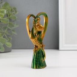 Фигурка полистоун «Влюблённые в сердце», 12×6.8×3.5 см