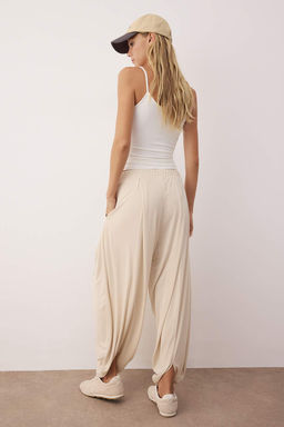 More Sustainable Tas Modall? Havuc/Salvar Kesim Pantolon TWOSS24PL00094