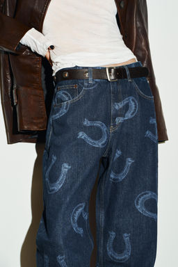 HIGH-WAIST HORSESHOE DETAIL TRF BARREL JEANS - Zara фото 5