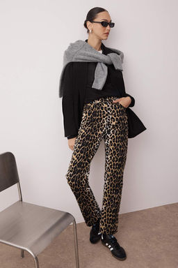 TRENDYOLMILLA Kahverengi Leopar Desenli Straight/Duz Kesim Dokuma Pantolon TWOSS24PL00170  фото 2