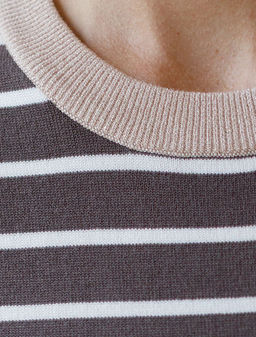 Свободный джемпер в полоску из вискозы с люрексом