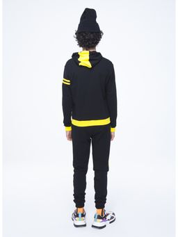 Костюм спортивный