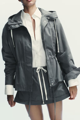 HOODED JACKET
