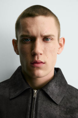 CAZADORA EFECTO PIEL LAVADA / Negro - Zara фото 7