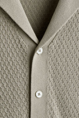 Camisa resort en punto texturizado Regular Fit - H&m фото 4
